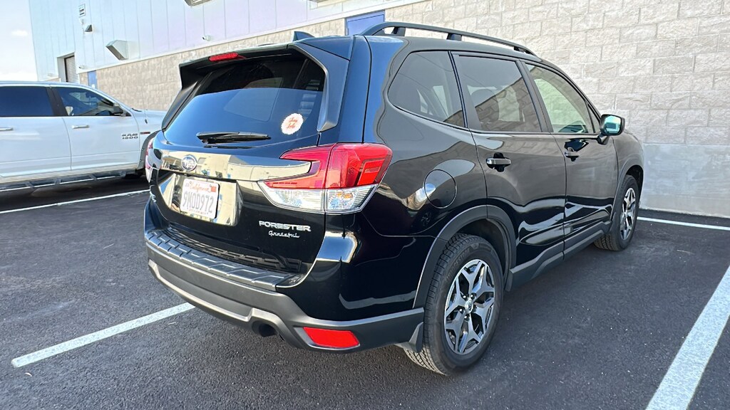 Used 2024 Subaru Forester Premium SUV