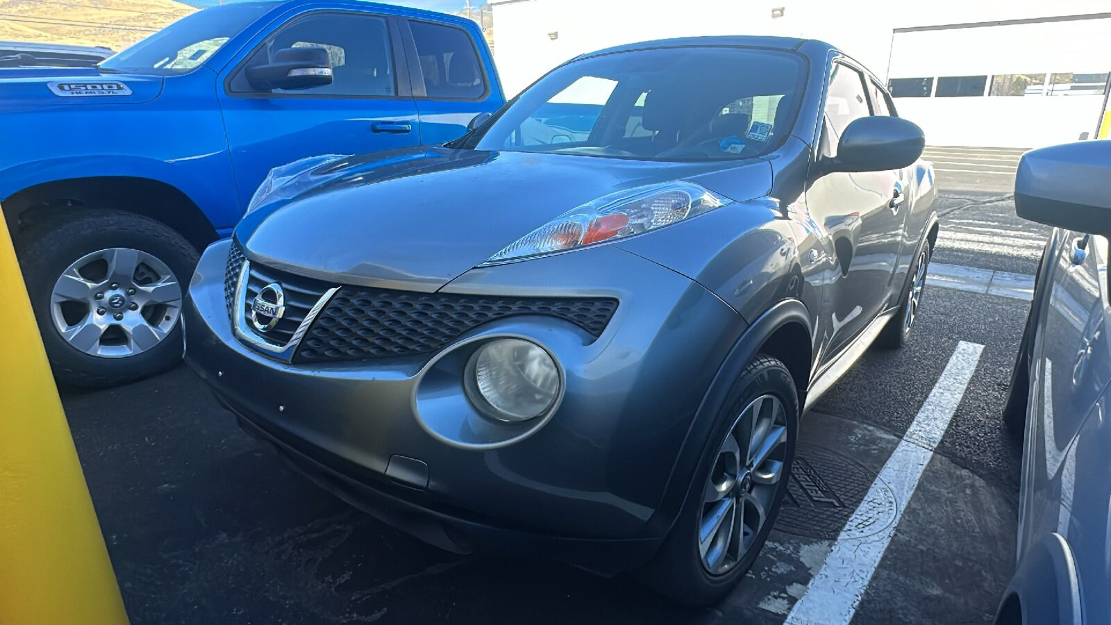 2013 Nissan Juke SV photo 4