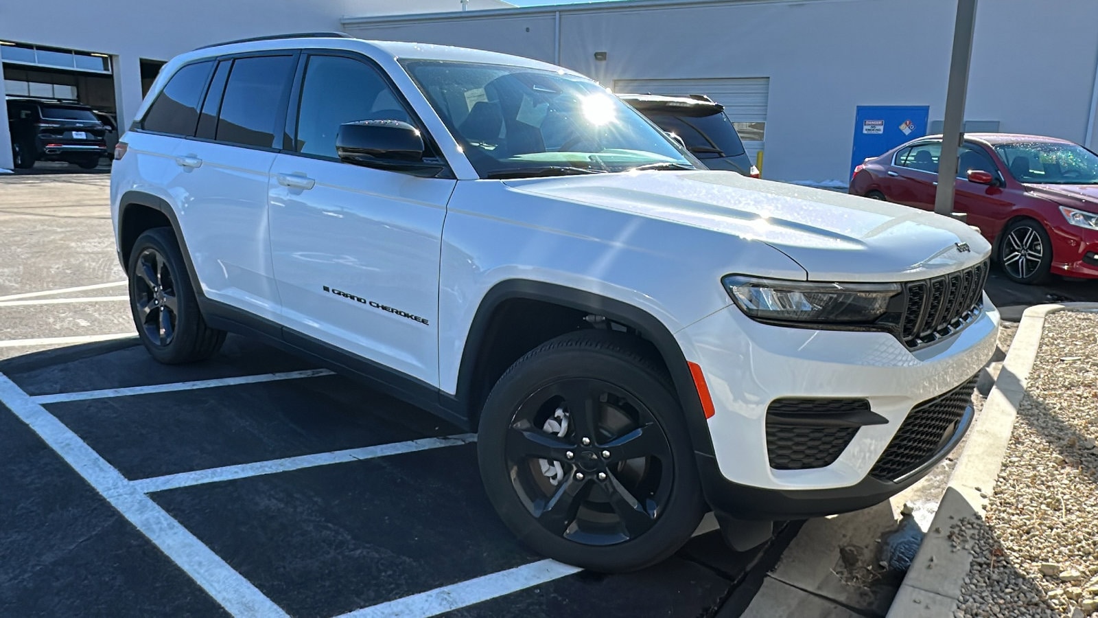 2023 Jeep Grand Cherokee Altitude's photo