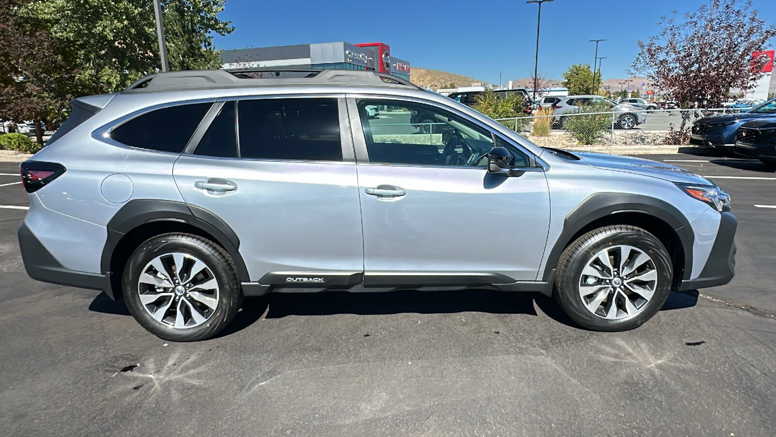 2025 Subaru Outback Limited photo 2