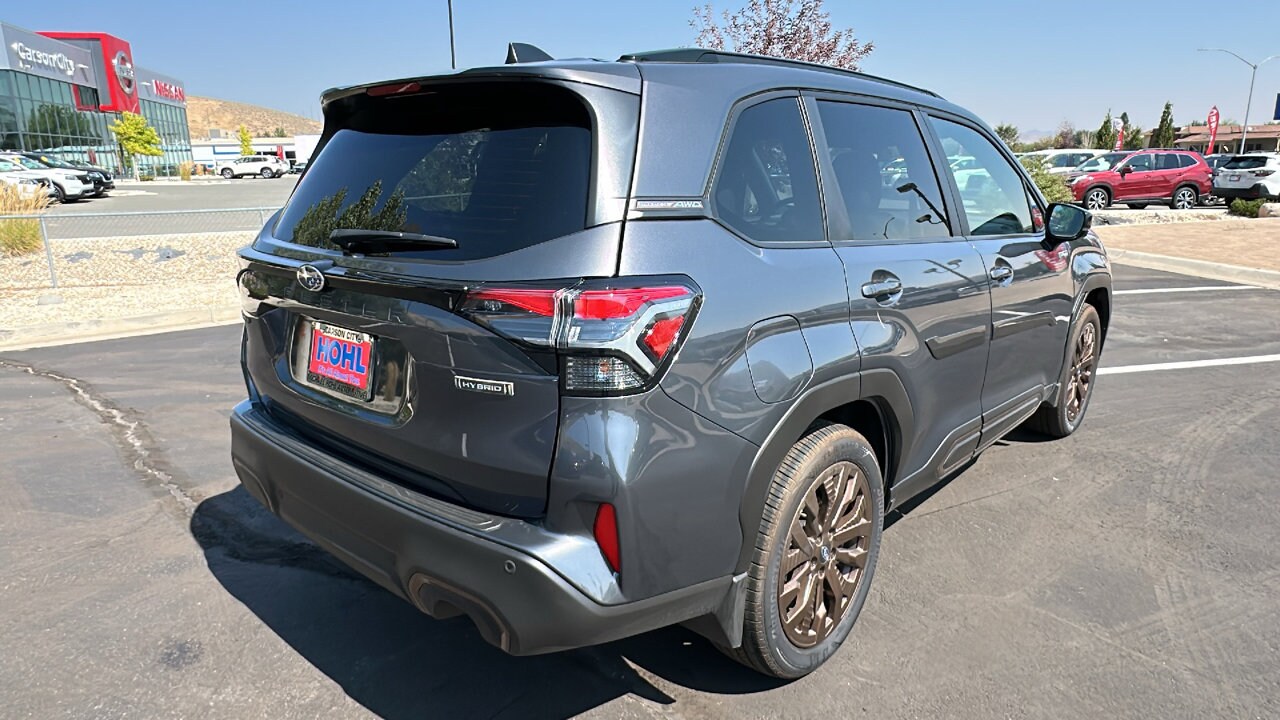 2025 Subaru Forester Sport photo 3