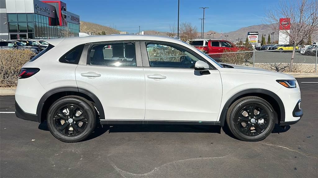 Used 2025 Honda HR-V LX SUV