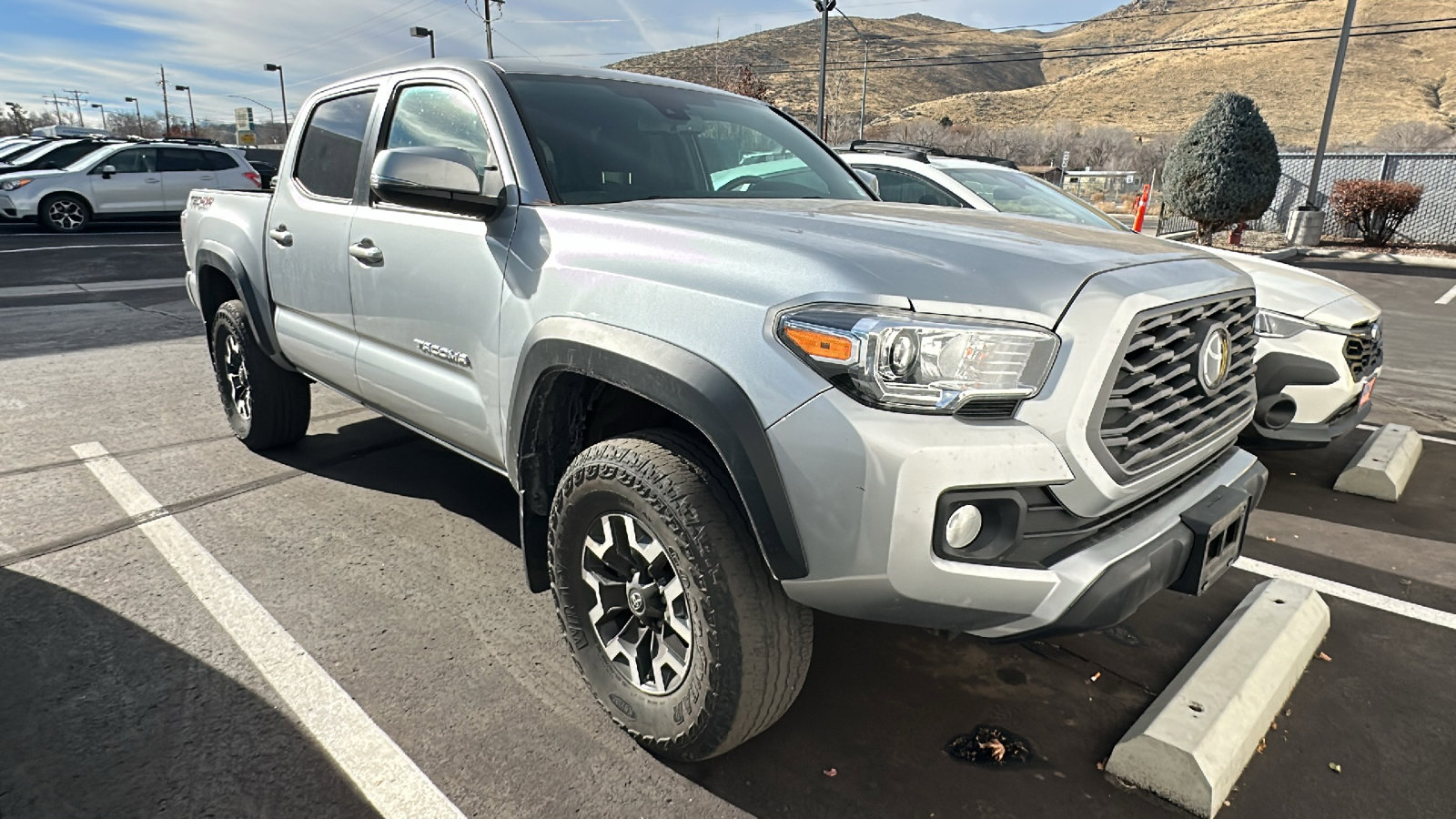 2022 Toyota Tacoma TRD Off Road's photo