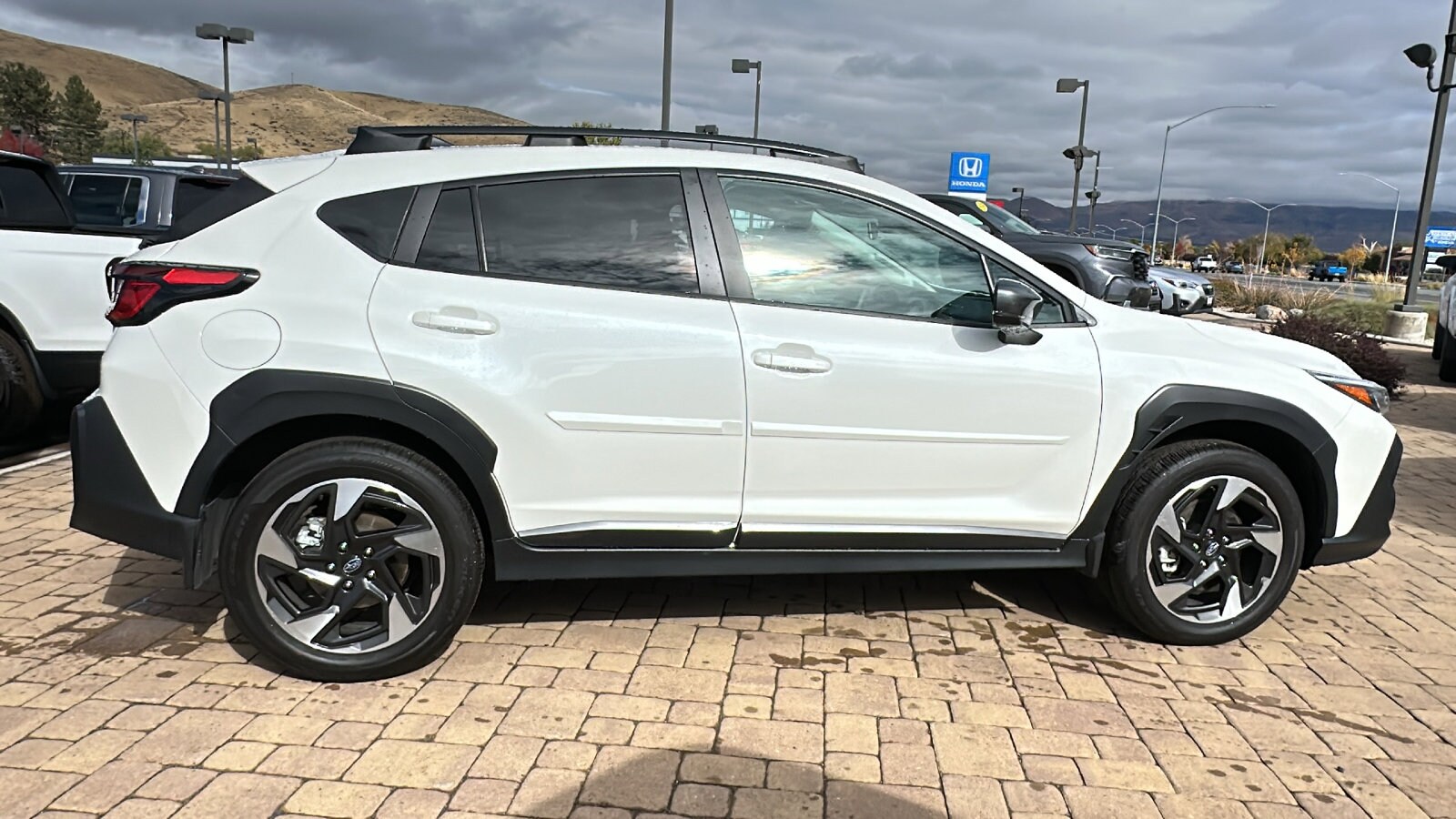 2025 Subaru Crosstrek Limited photo 2