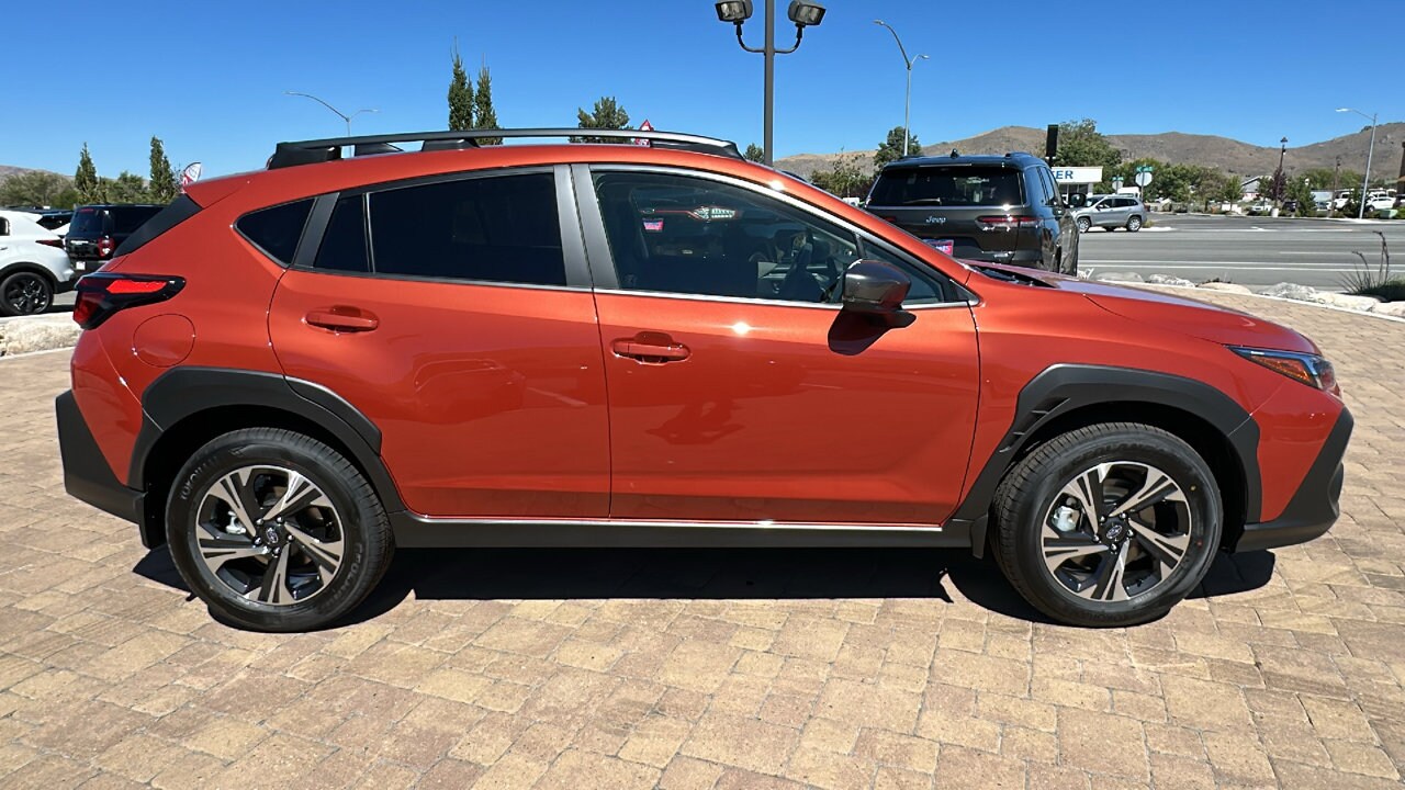 2025 Subaru Crosstrek Premium photo 2