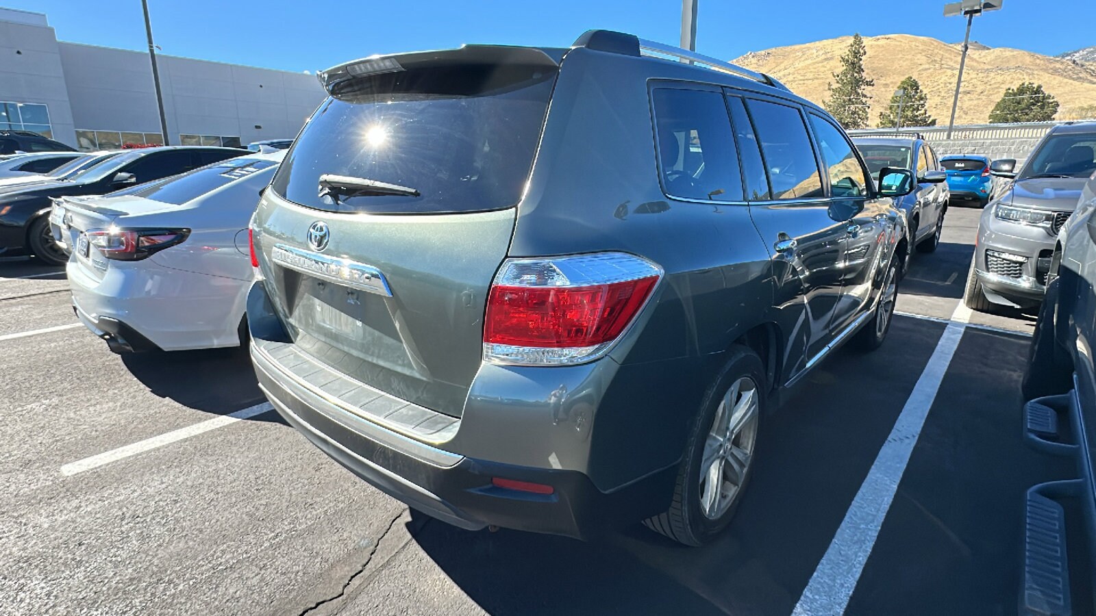 2012 Toyota Highlander Limited photo 2