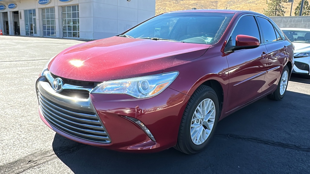 Used 2017 Toyota Camry LE Sedan