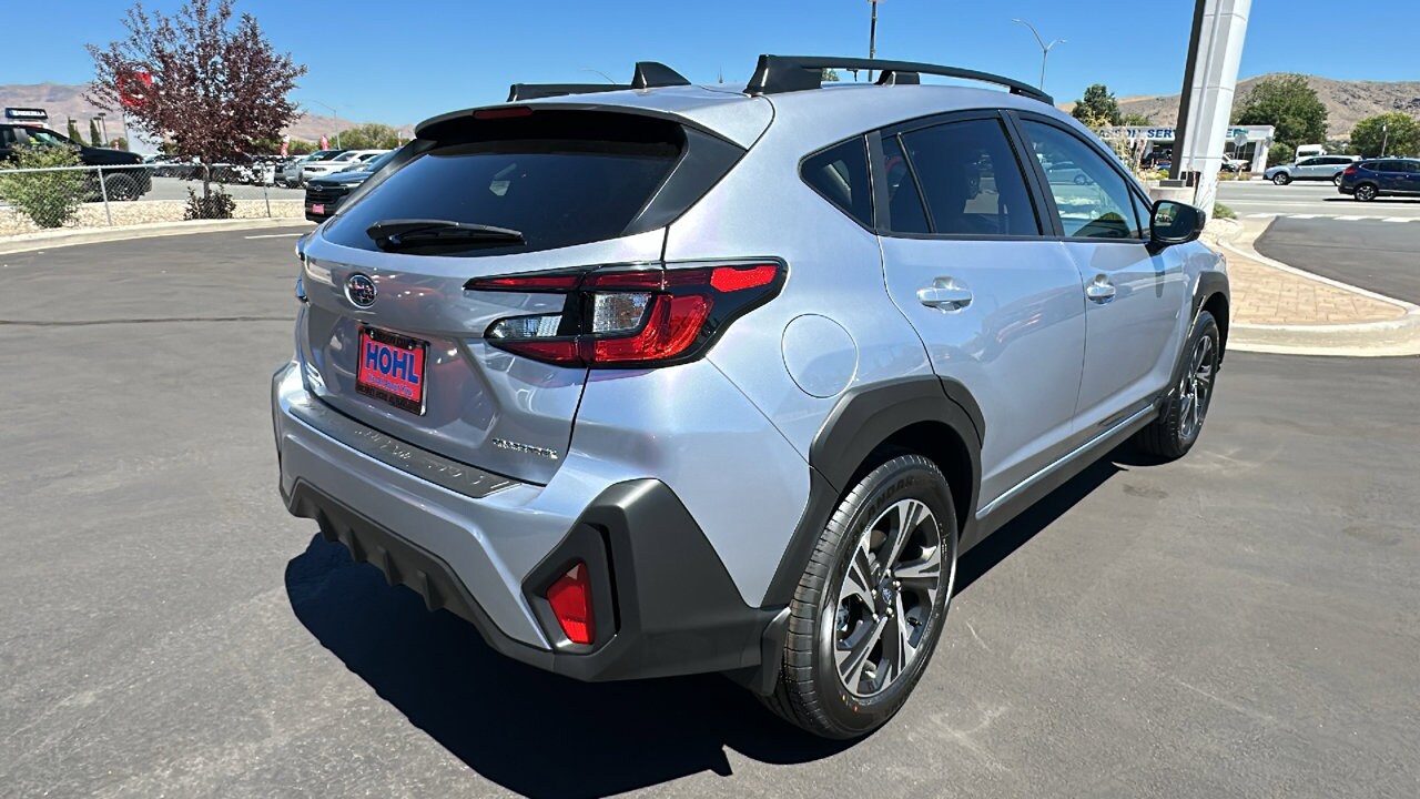 2025 Subaru Crosstrek Premium photo 2
