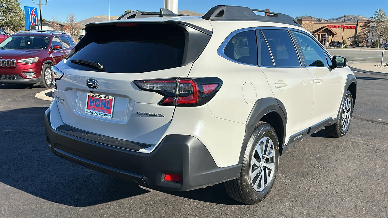 2025 Subaru Outback Premium photo 3