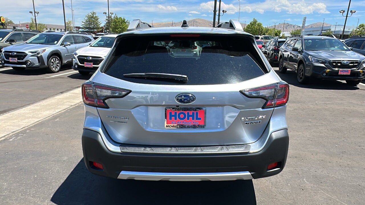 2025 Subaru Outback Touring photo 4