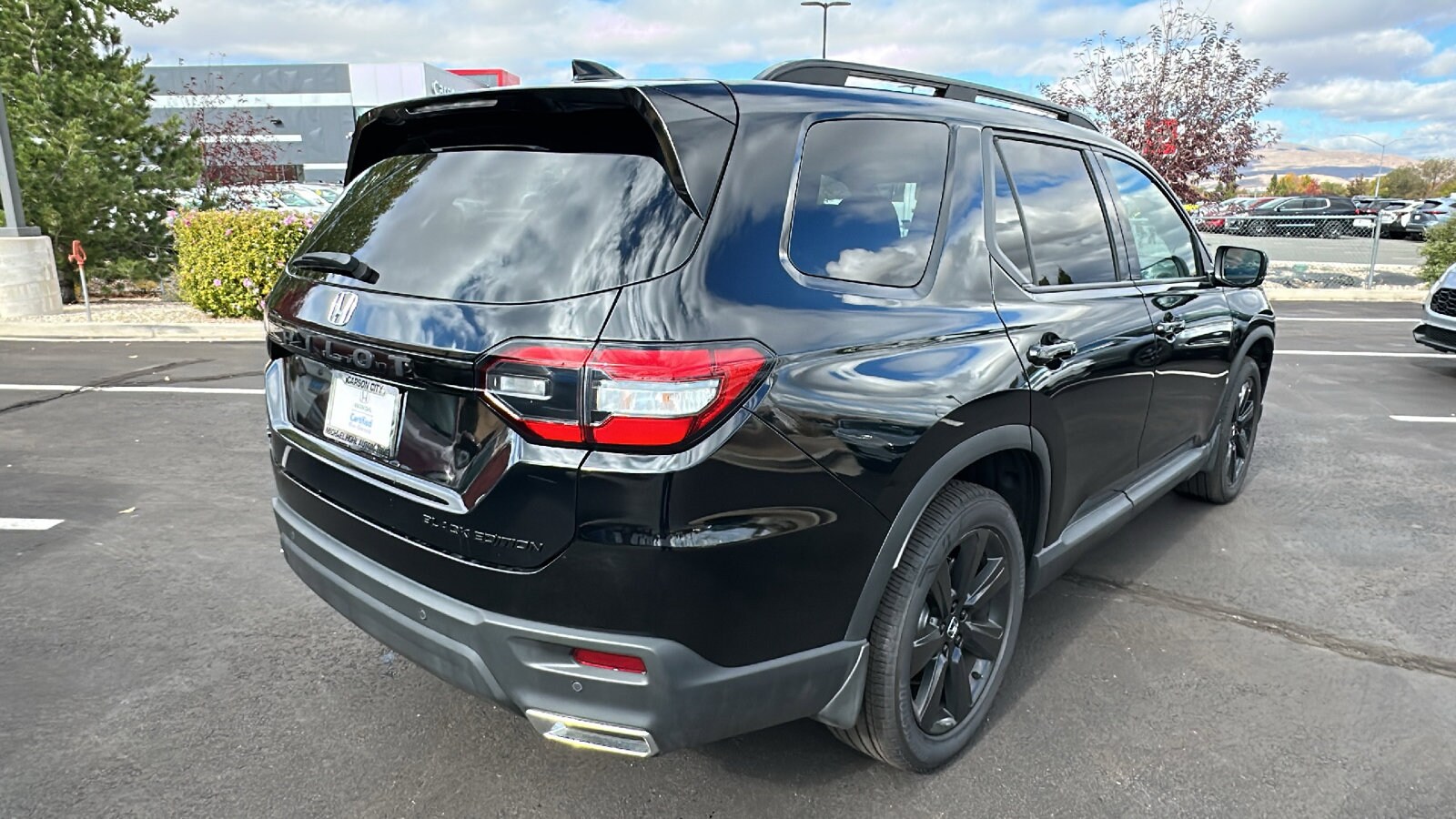 2025 Honda Pilot Black Edition photo 3