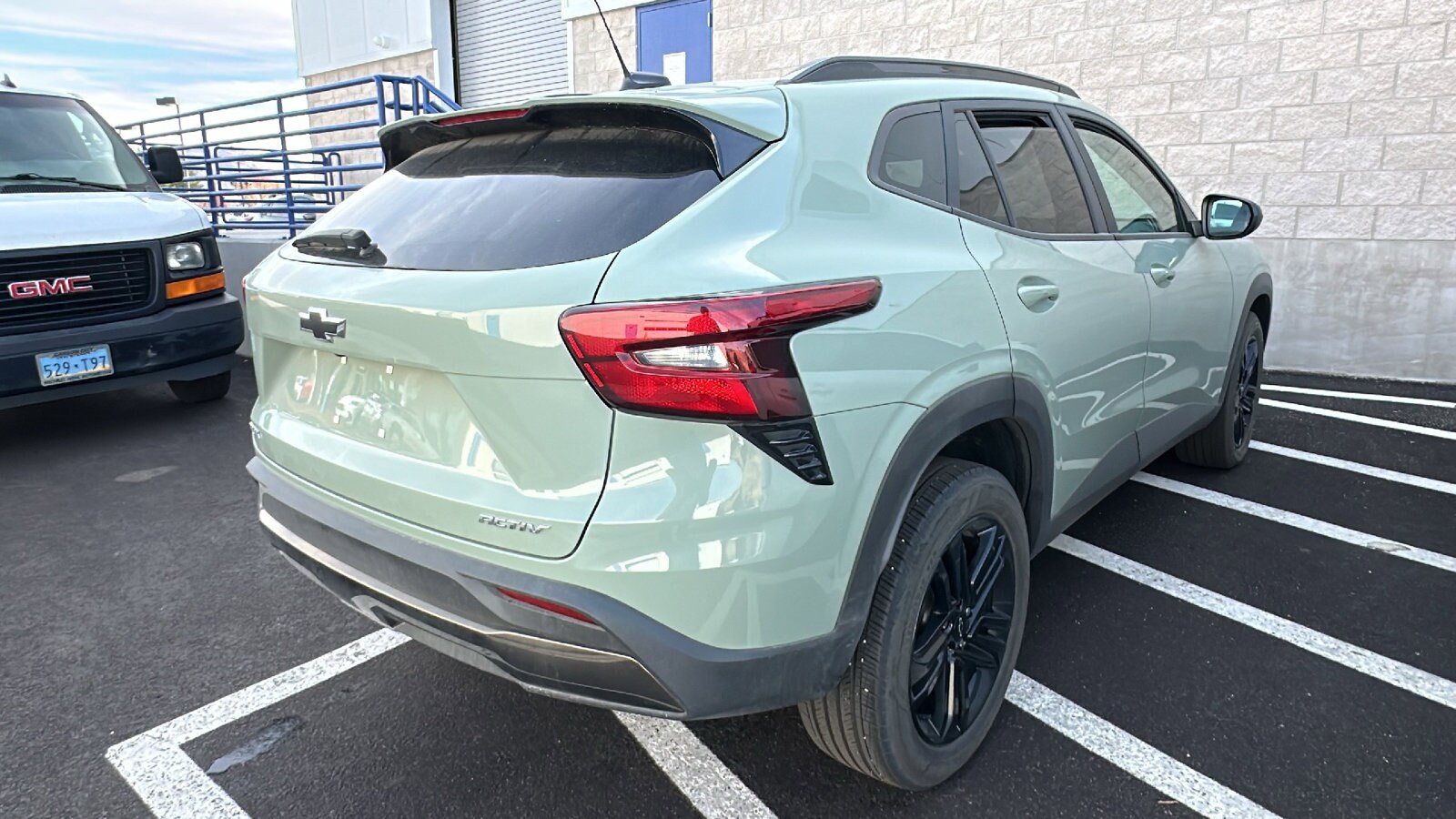 2025 Chevrolet Trax ACTIV photo 2