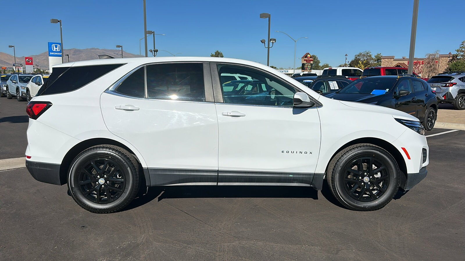 Used 2022 Chevrolet Equinox LT with VIN 2GNAXTEV9N6110315 for sale in Carson City, NV