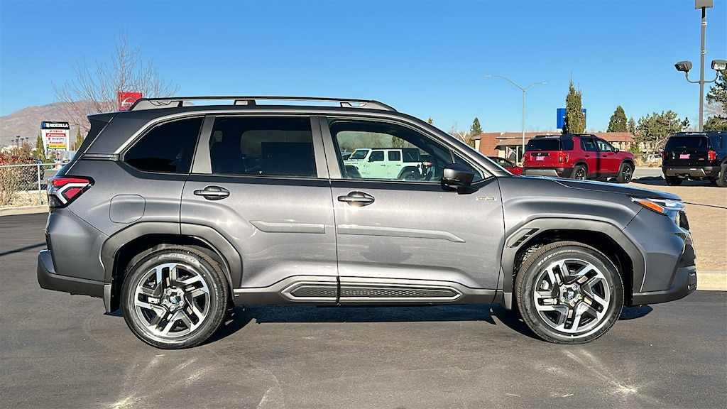 New 2025 Subaru Forester Hybrid Limited SUV