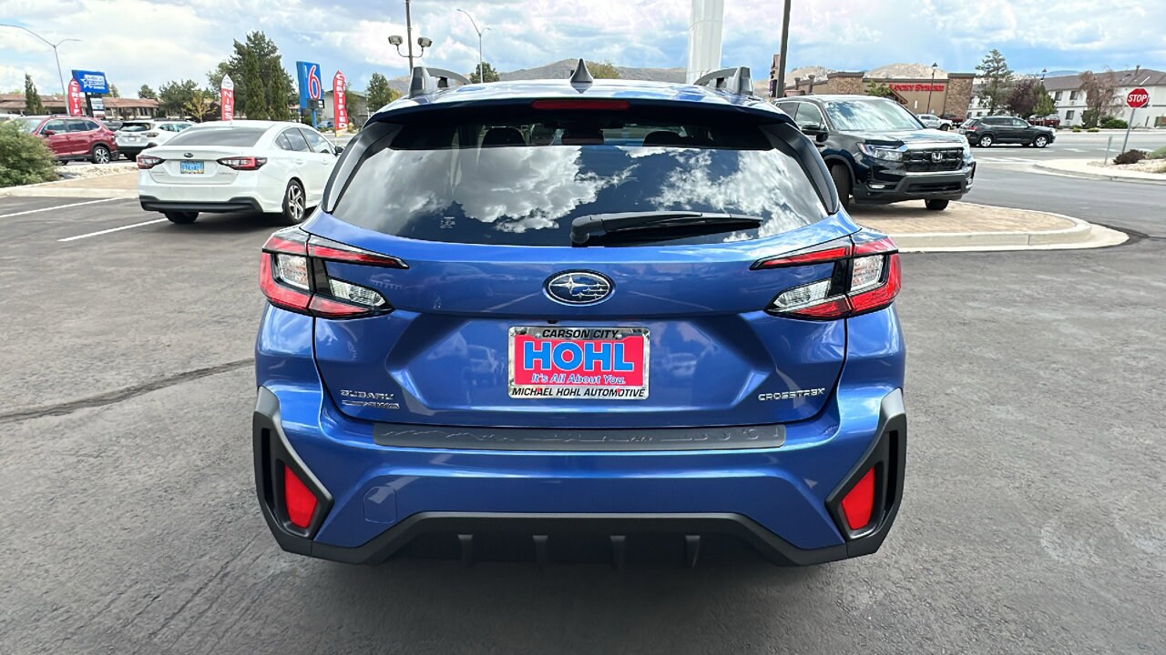 2025 Subaru Crosstrek Premium photo 4