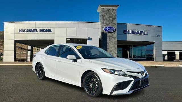 2023 Toyota Camry XSE's photo