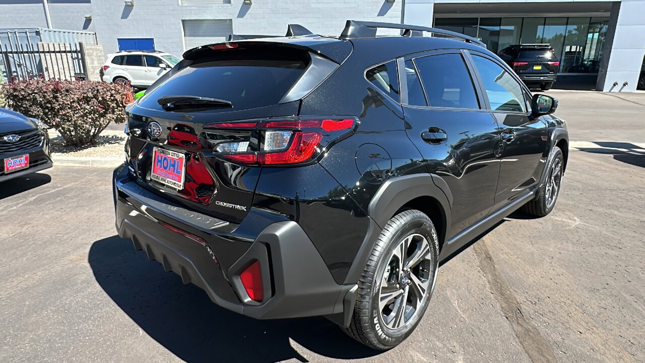 2025 Subaru Crosstrek Premium photo 2