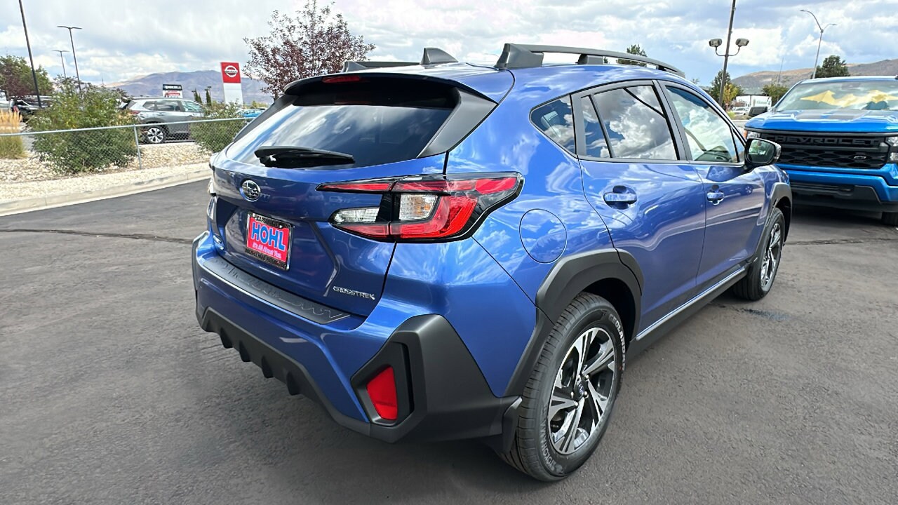 2025 Subaru Crosstrek Premium photo 3