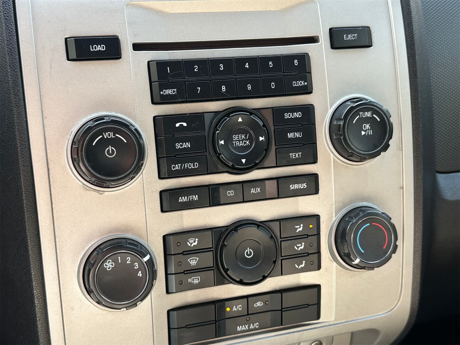 Thumbnail: 2010 Ford Escape - 17