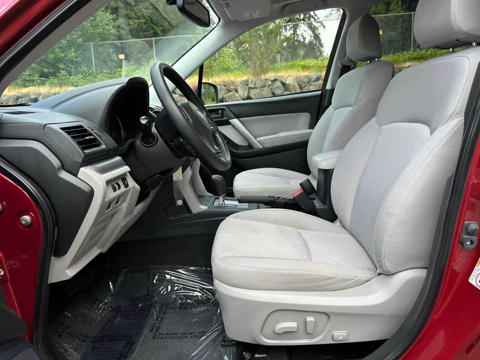 2015 Subaru Forester i Premium - Photo 14