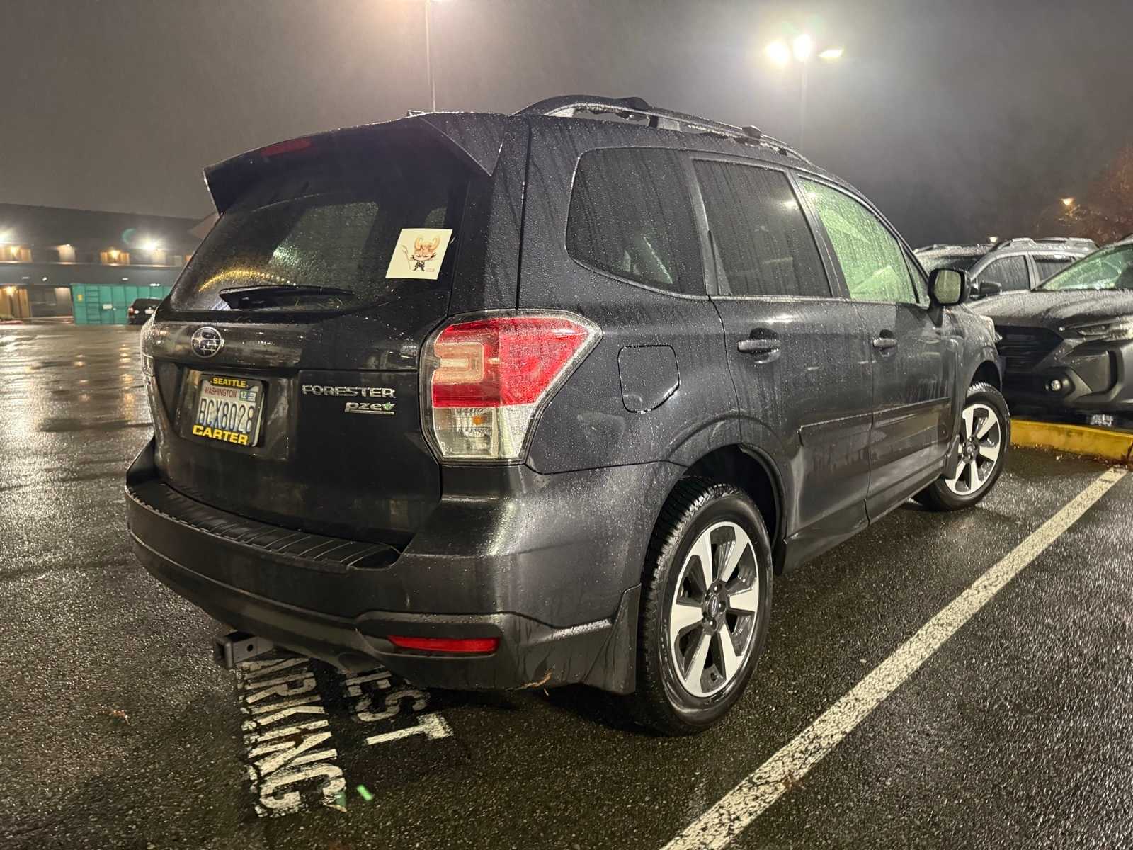 2017 Subaru Forester 2.5i Premium photo 2