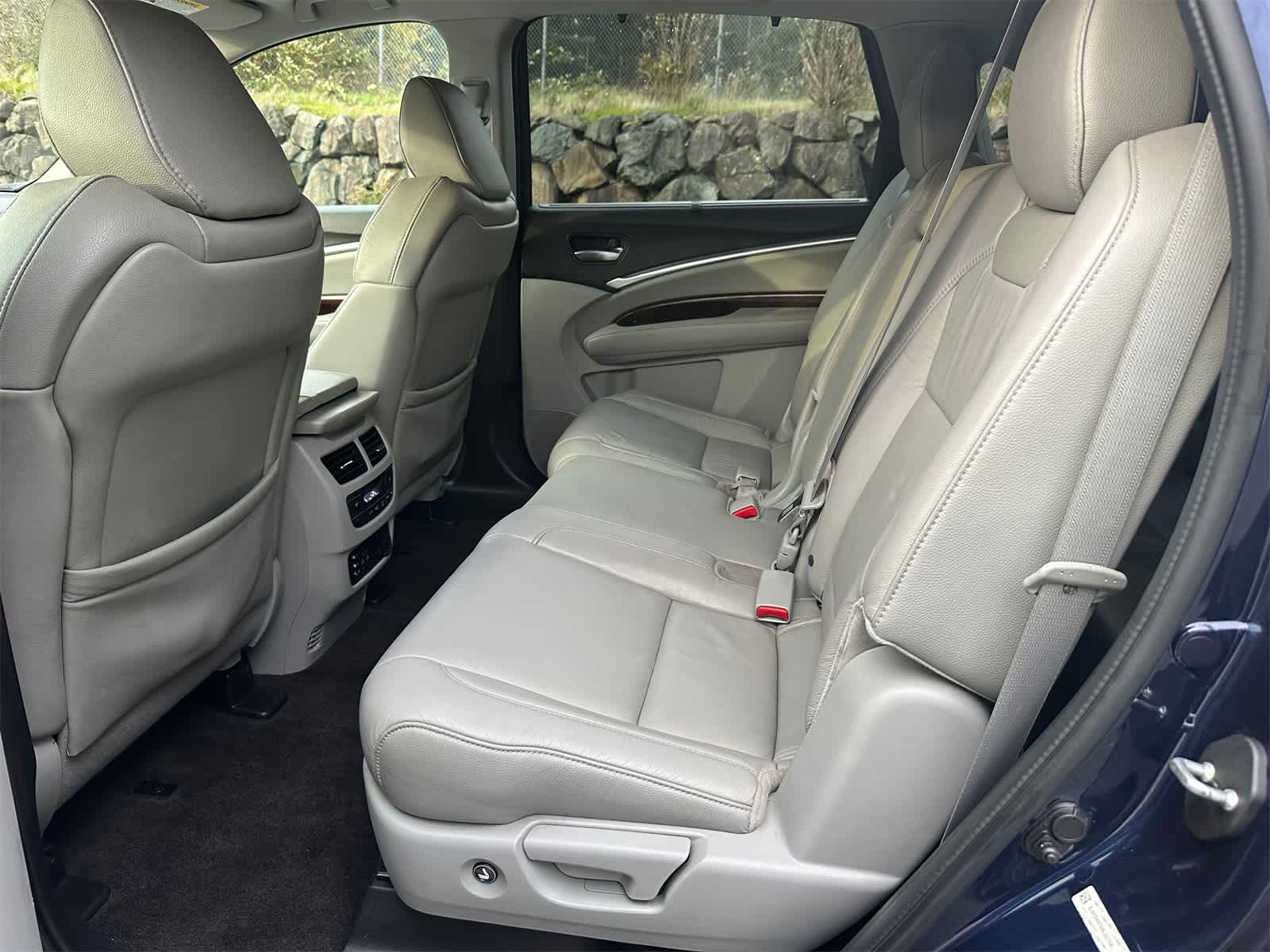 Thumbnail: 2017 Acura MDX - 12