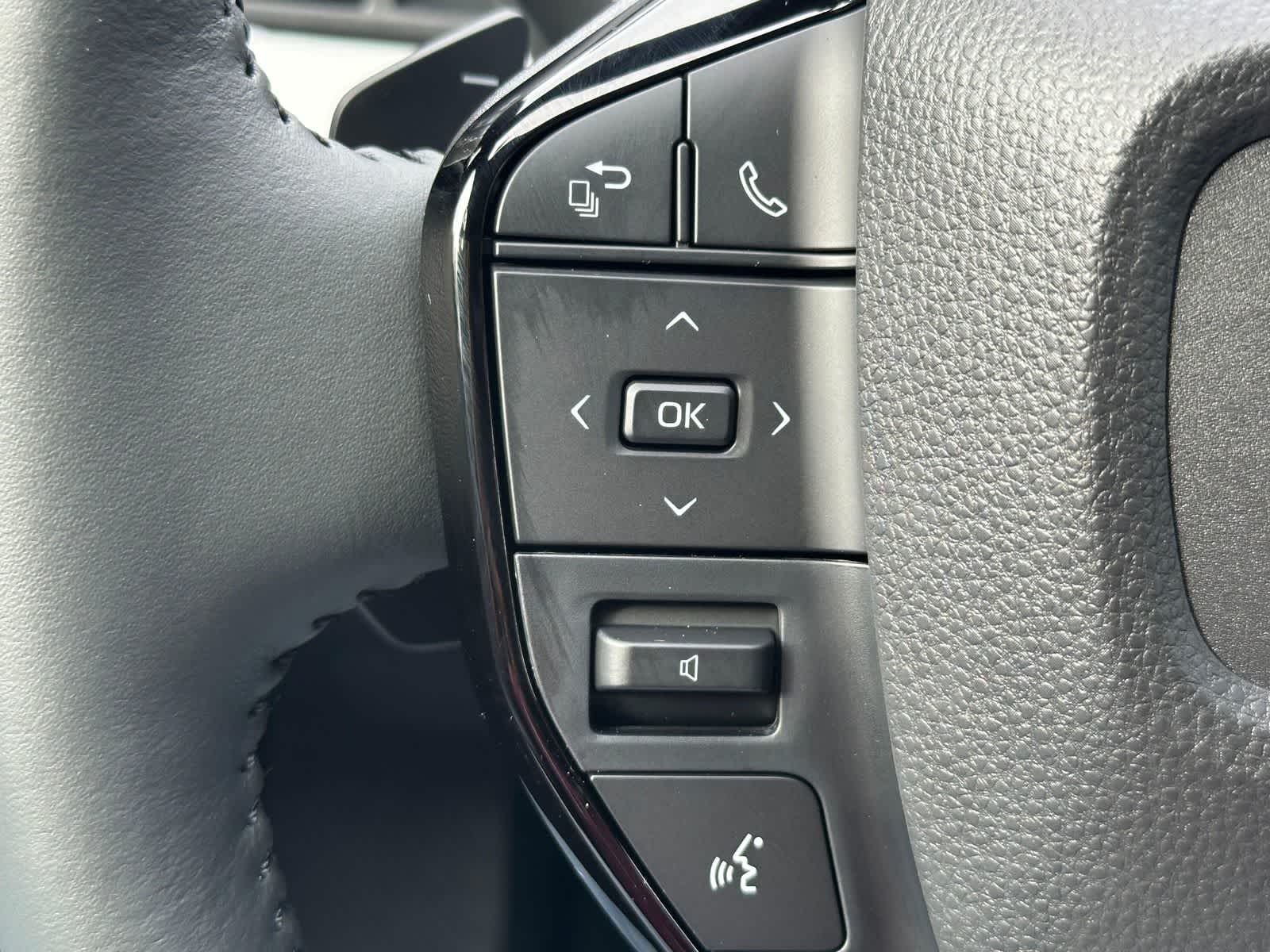 Thumbnail: 2026 Subaru Solterra - 22