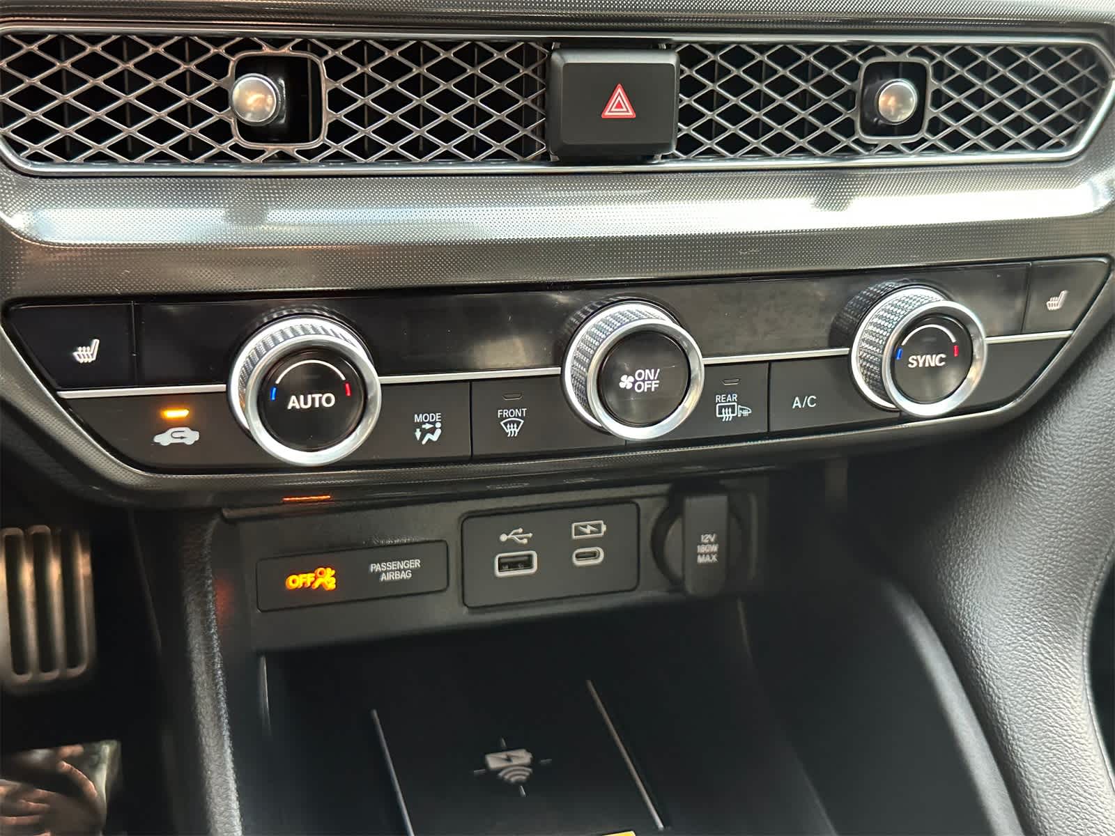 Thumbnail: 2023 Acura Integra - 19