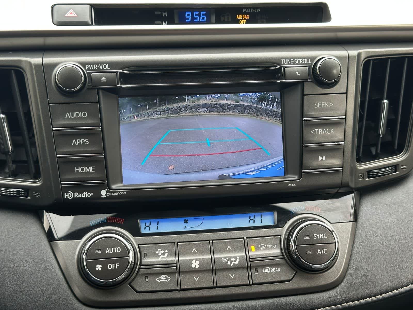 Thumbnail: 2015 Toyota RAV4 - 18