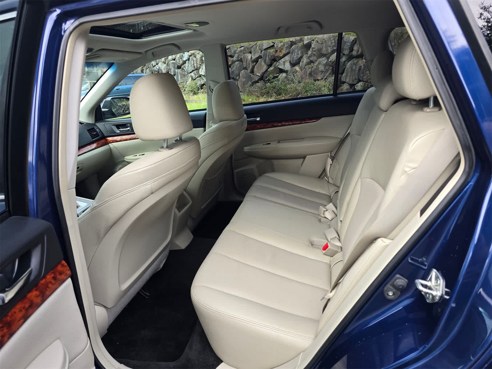 Thumbnail: 2011 Subaru Outback - 23