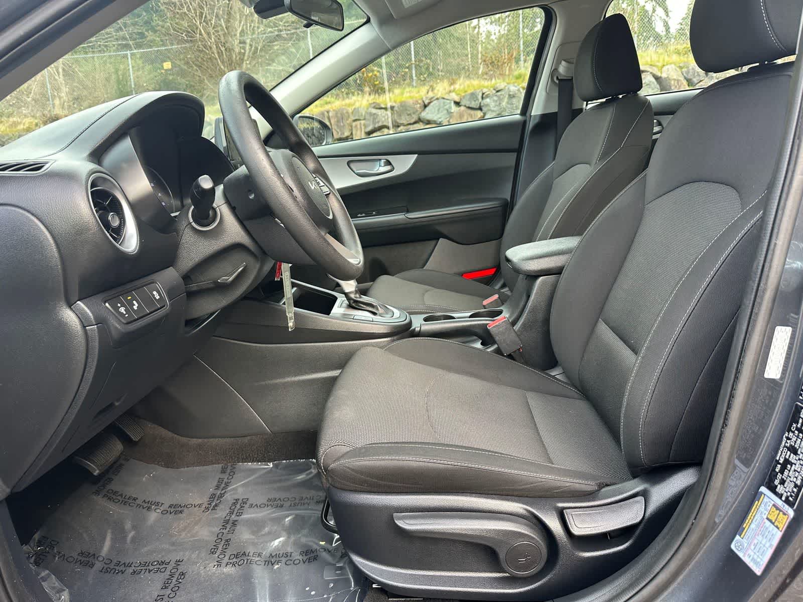 Thumbnail: 2022 Kia Forte - 13