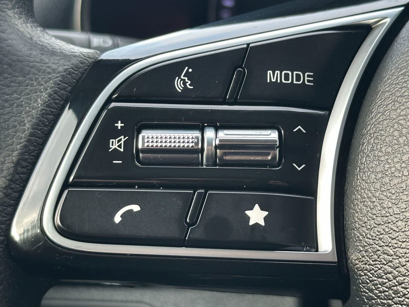 Thumbnail: 2022 Kia Forte - 22