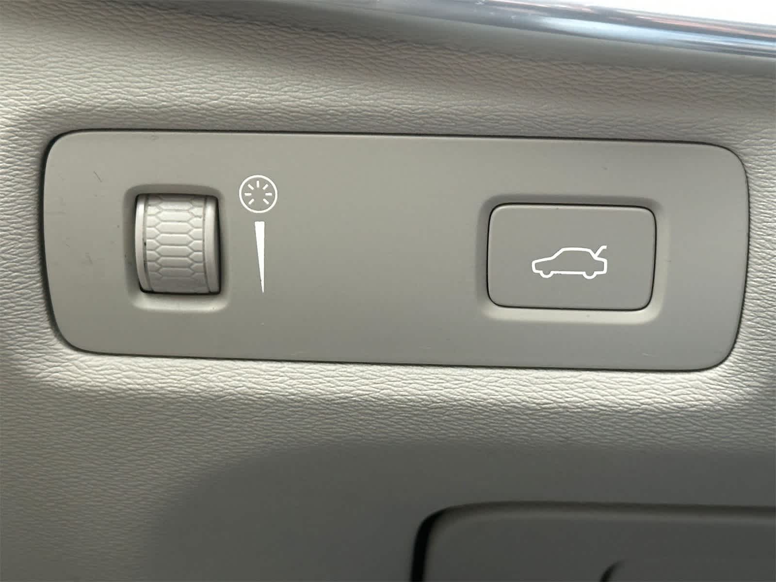 Thumbnail: 2017 Volvo S90 - 25