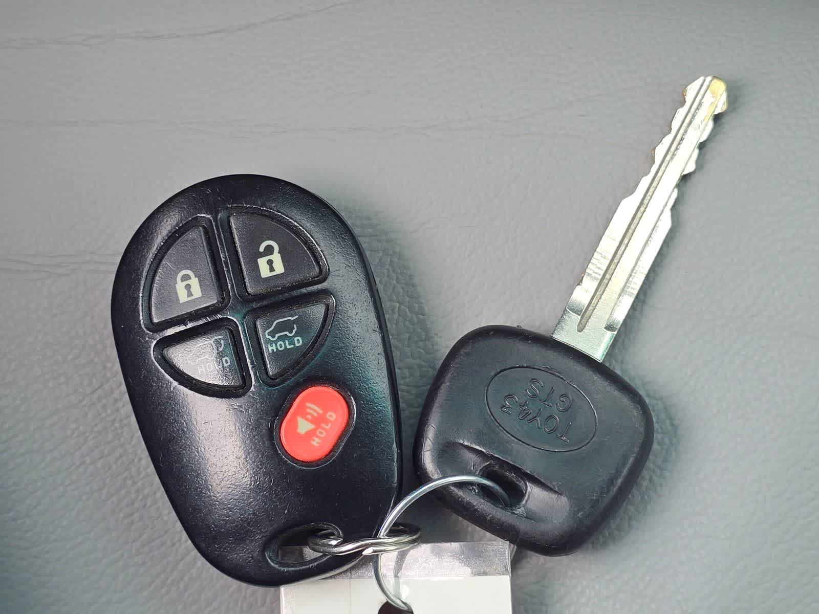 2011 Toyota Highlander SE - Photo 34