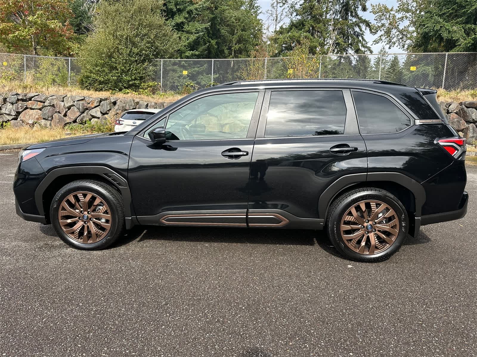 2025 Subaru Forester Sport photo 2