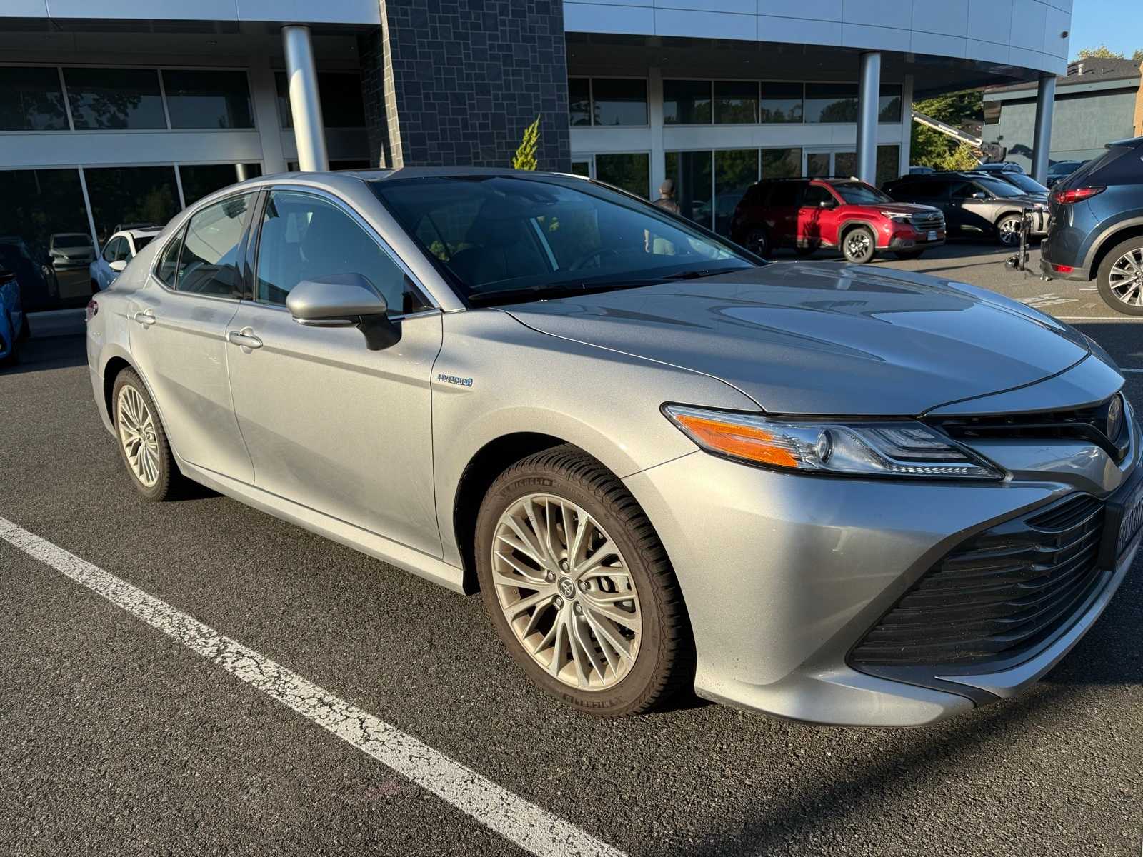 Thumbnail: 2020 Toyota Camry - 4