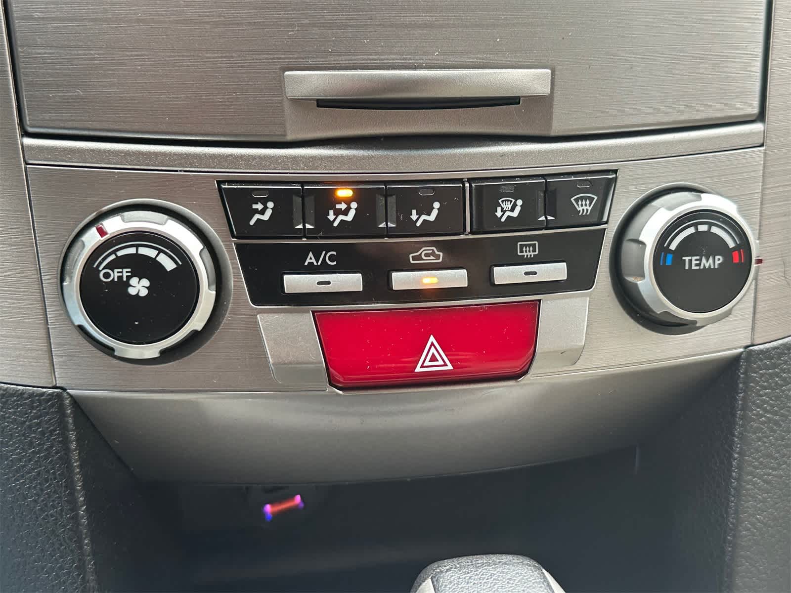 Thumbnail: 2012 Subaru Outback - 18