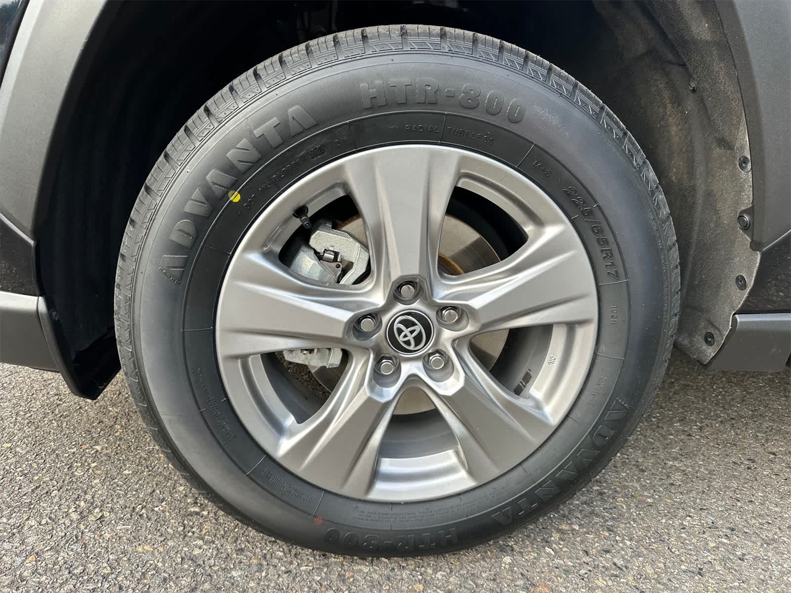 Thumbnail: 2024 Toyota RAV4 - 9