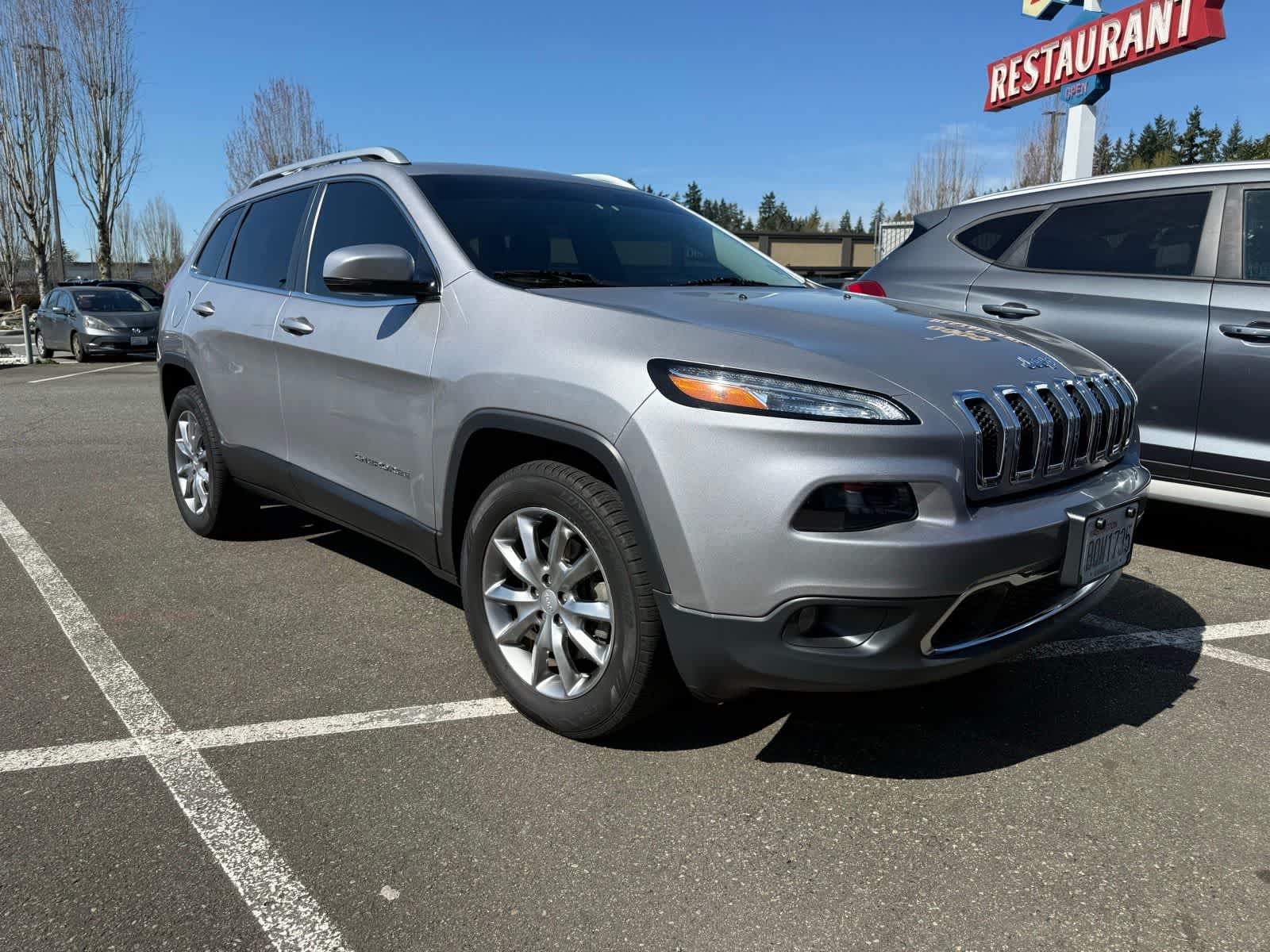 Thumbnail: 2018 Jeep Cherokee - 4