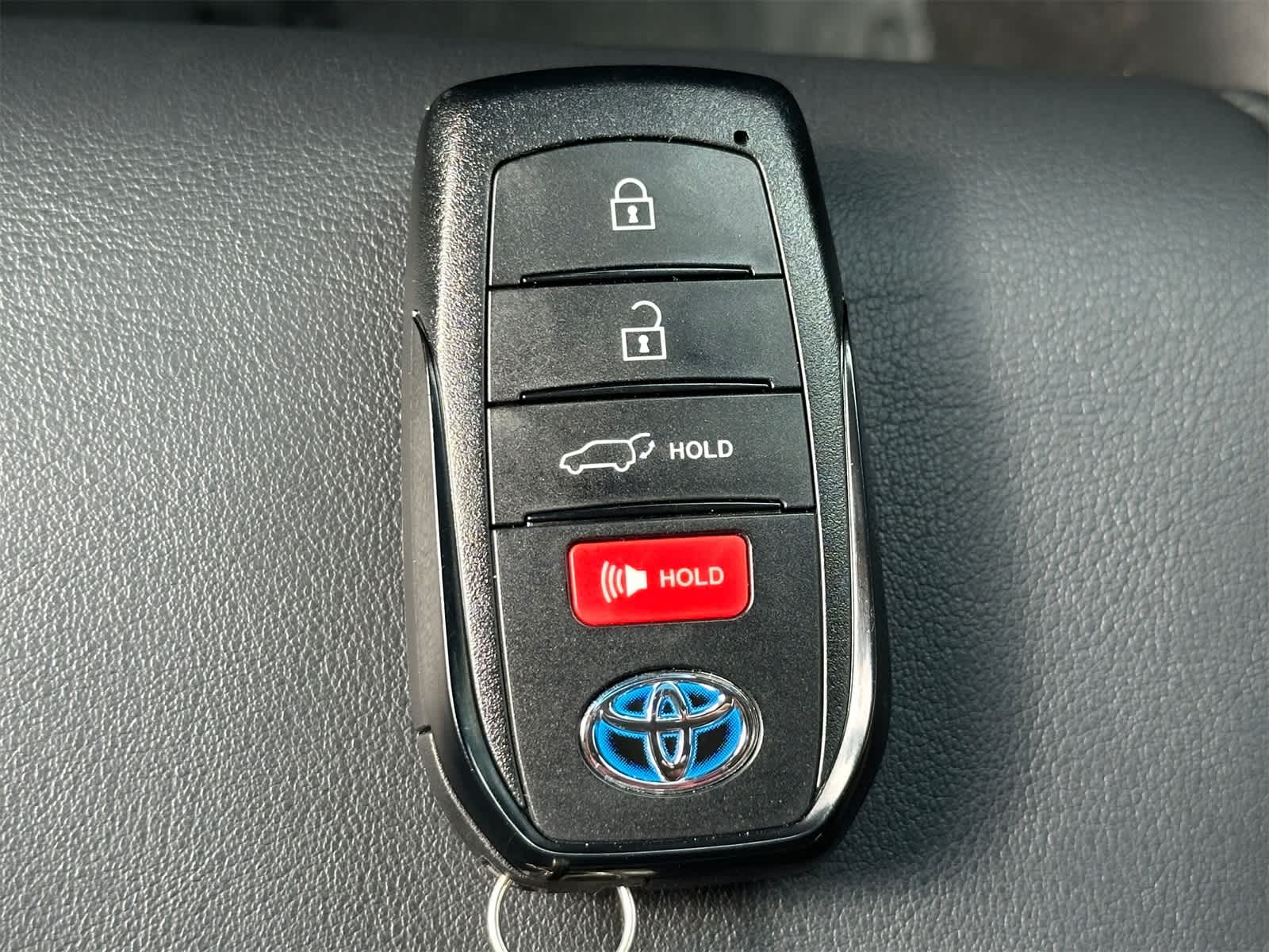 Thumbnail: 2022 Toyota Venza - 28