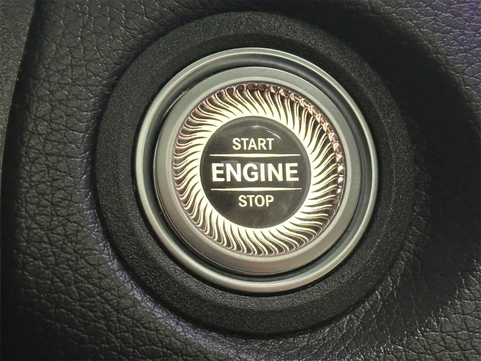 Thumbnail: 2023 Mercedes-Benz GLC - 23