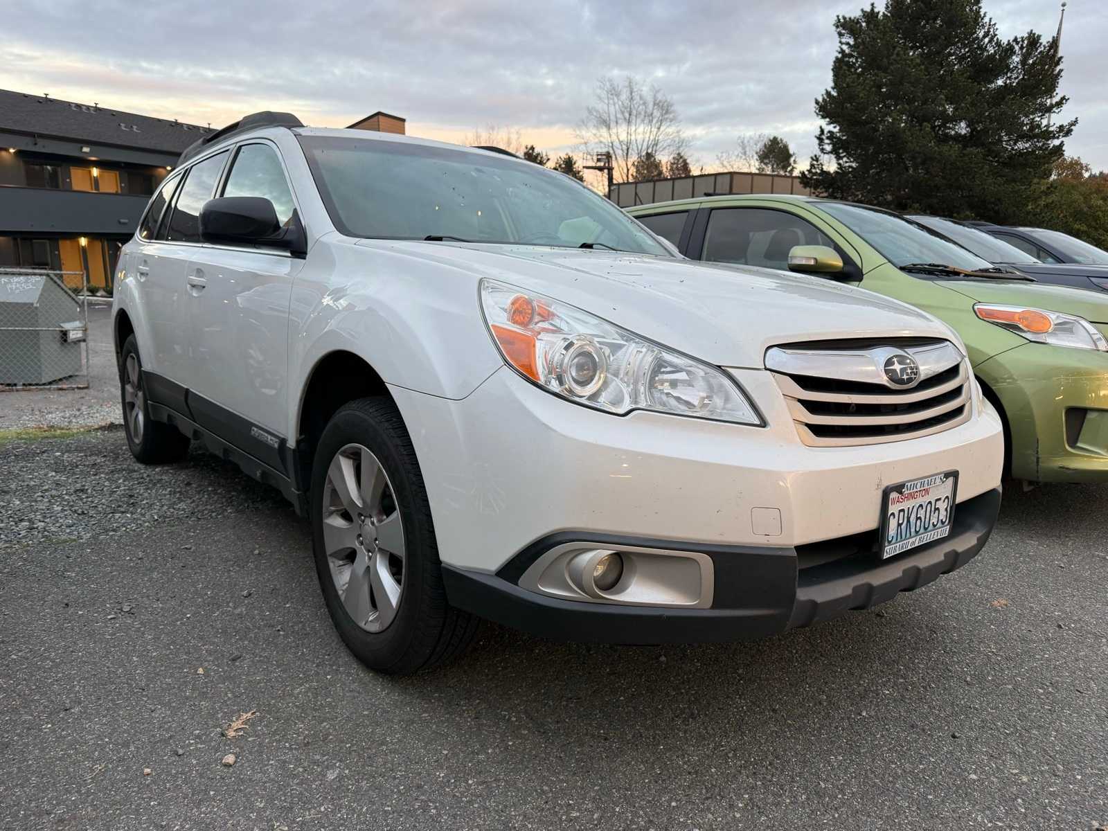 2012 Subaru Outback 2.5i Premium photo 4
