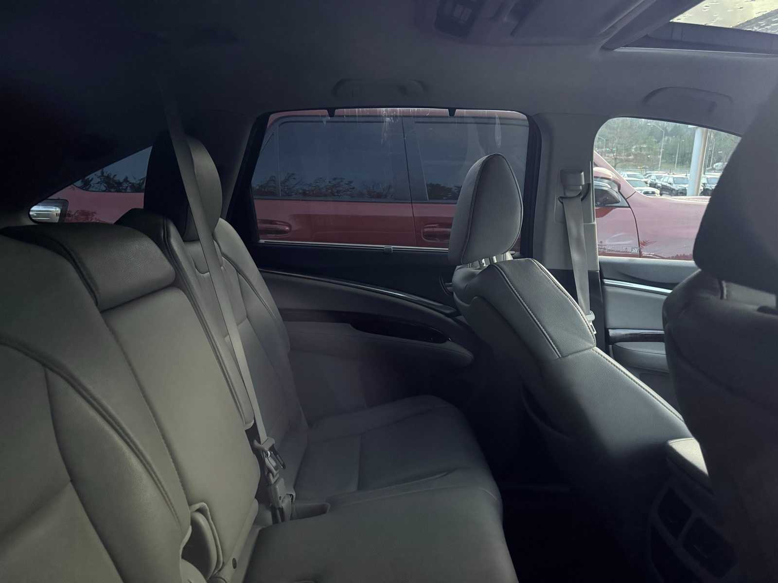 Thumbnail: 2017 Acura MDX - 6