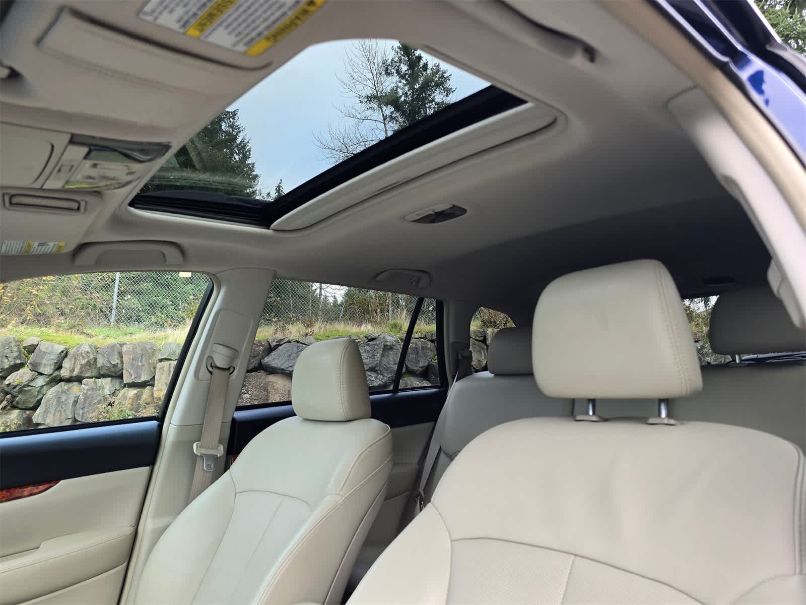 Thumbnail: 2011 Subaru Outback - 20