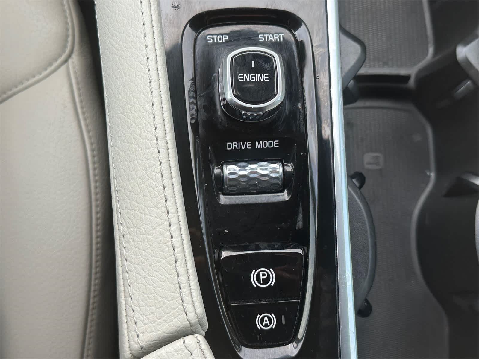 Thumbnail: 2017 Volvo S90 - 24