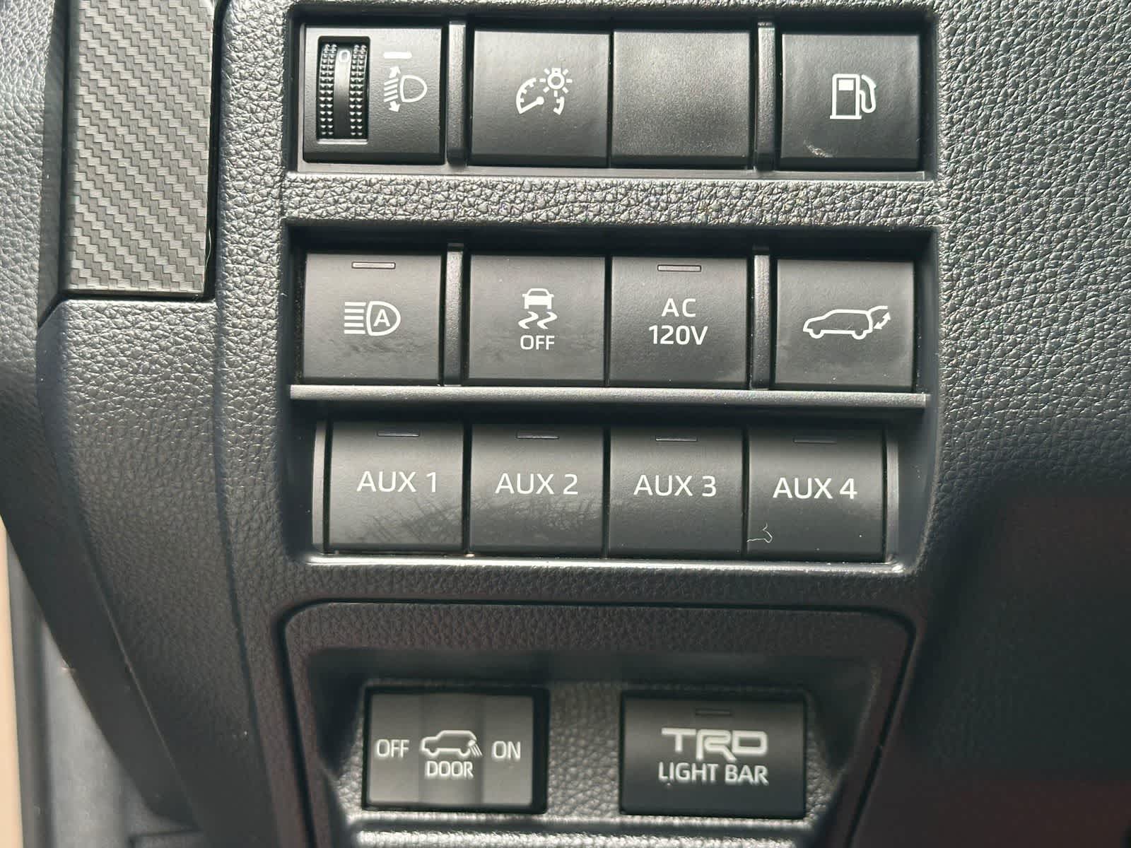 Thumbnail: 2025 Toyota 4Runner - 23