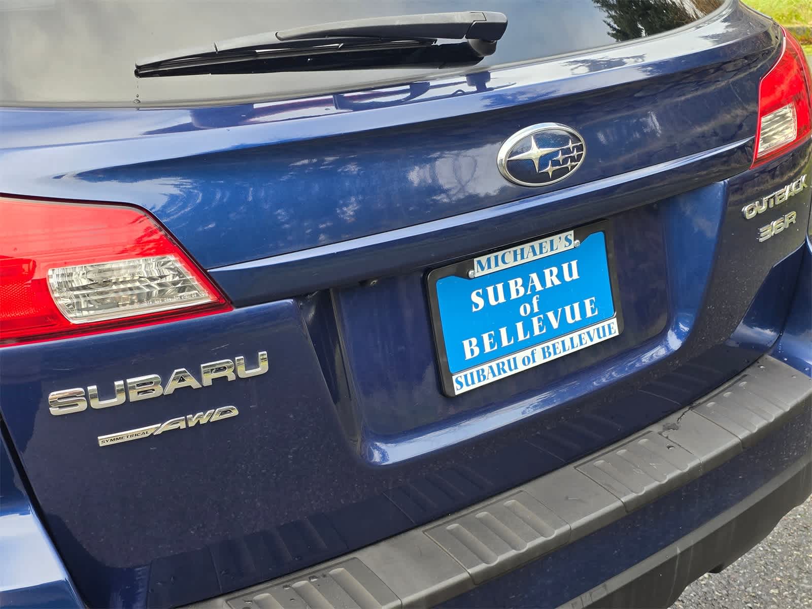 Thumbnail: 2011 Subaru Outback - 7