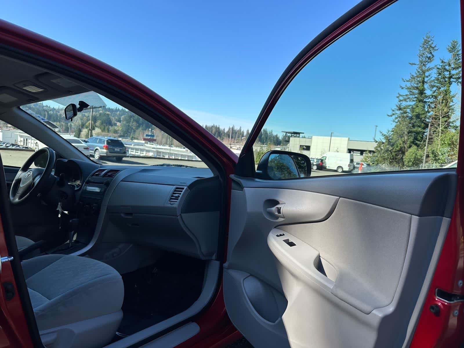 Thumbnail: 2009 Toyota Corolla - 15