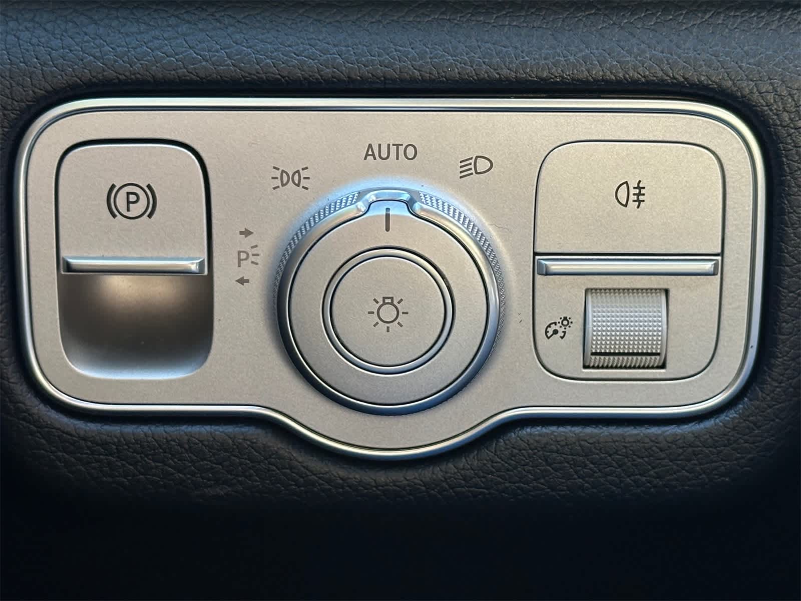 Thumbnail: 2021 Mercedes-Benz GLE - 23