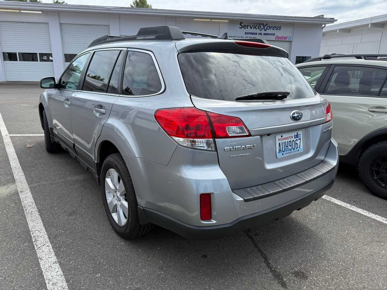 Used 2011 Subaru Outback I Limited with VIN 4S4BRCKC9B3446393 for sale in Bellevue, WA